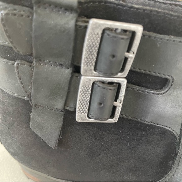 Sorel women’s Lolla Black Ankle Boots Nubuck leather and suede size 8 side zip - Picture 2 of 16